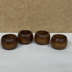 Vtg Wood Napkin Rings Set Of 4 Wooden 1984 Action Industries Dining w/ Box